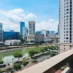 Rem Icon 56 Cbd Apartment - Free Gym & Pool